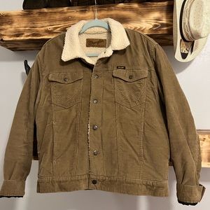 WRANGLER MEN'S SHERPA LINED BUTTON DOWN CORDUROY JACKET